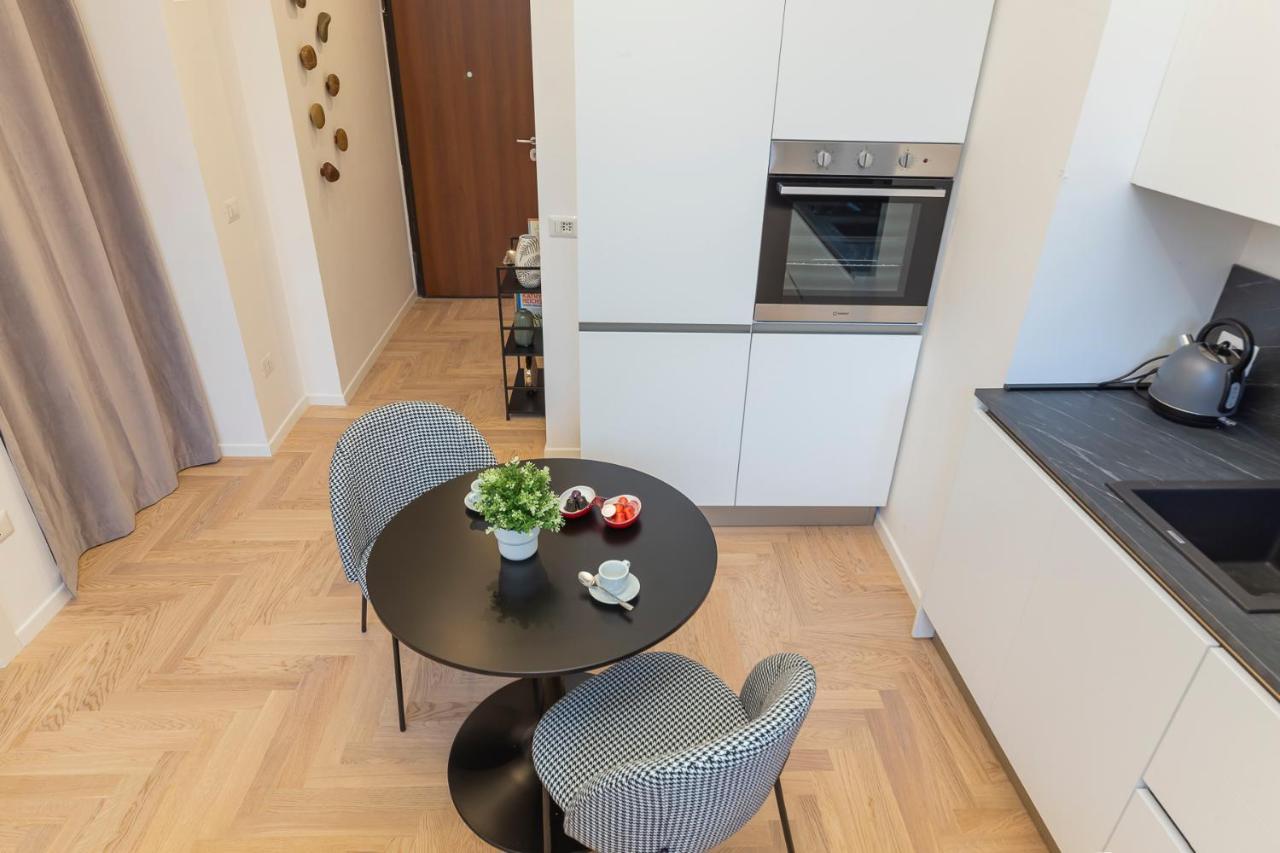 I Host Apartment - Val Strona Milan Exterior photo